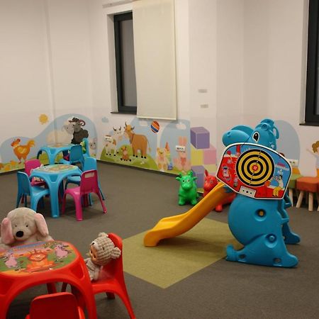 פריזרן Abi Green Hotel Prevalle מראה חיצוני תמונה